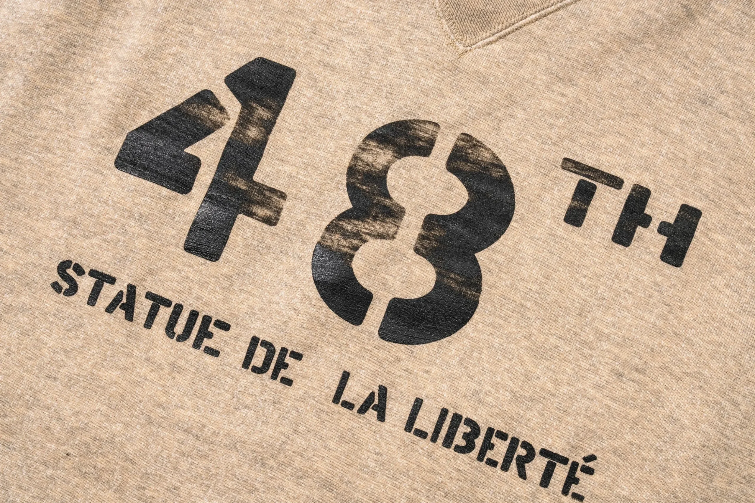 Sweatshirts-The Real McCoy's Military Print Sweatshirt / Statue De La Liberte 013 Oatmeal
